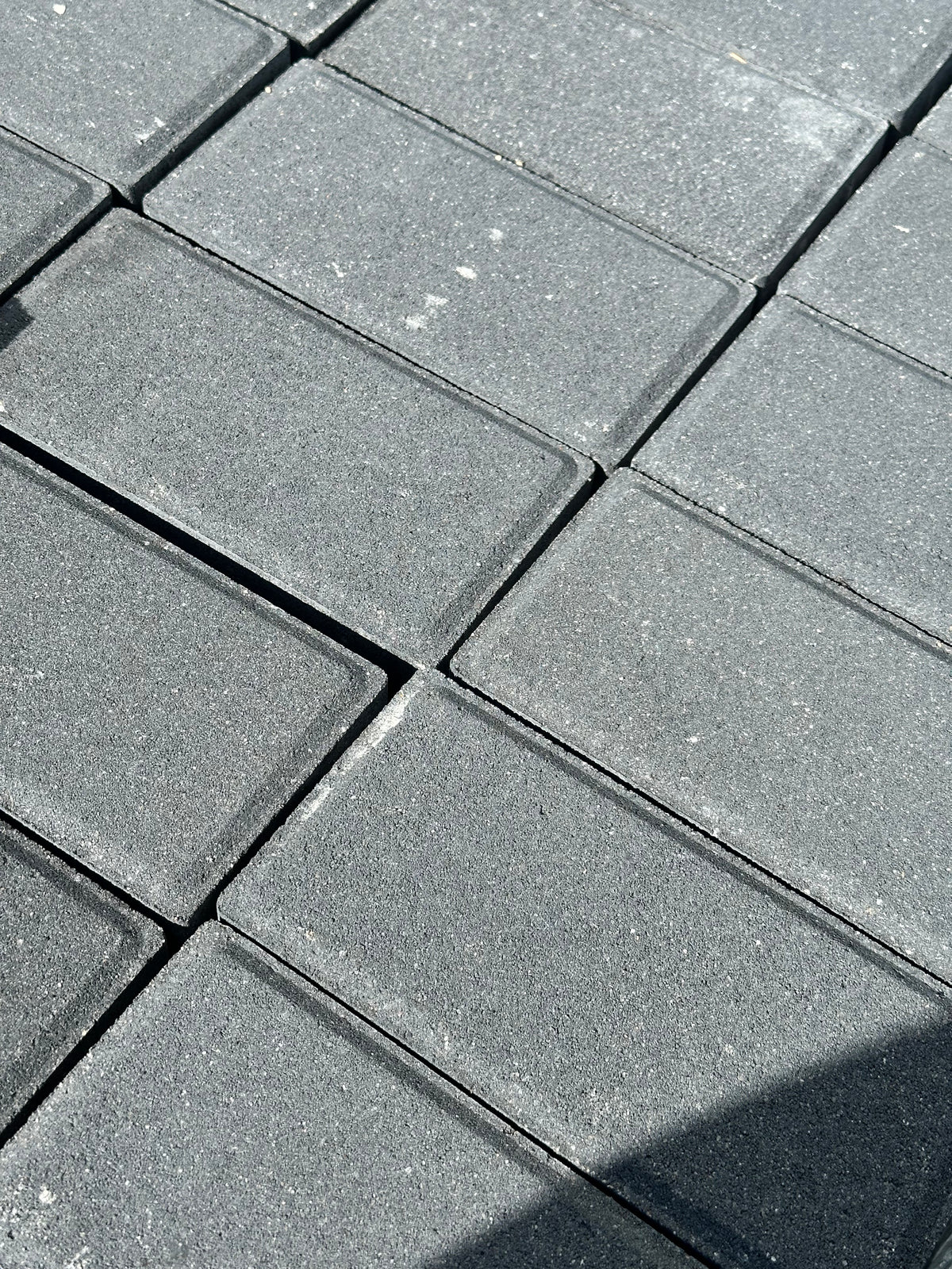 Courtyard Paving Brick 200 x 100 x 50mm